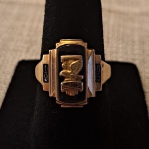 Vintage Terryberry 10K Gold Class Ring – Size 7 – 6 Grams